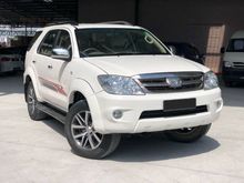 2009 Toyota Fortuner 2.7 V ONE OWNER TIPTOP CONDITION LOW MILEAGE