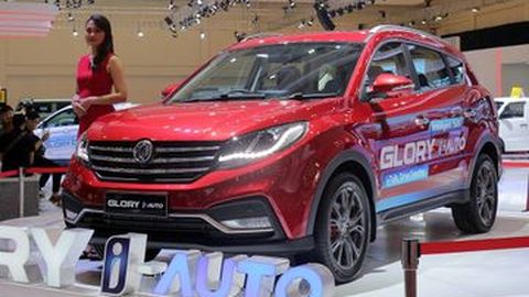 First Impression DFSK Glory i-Auto, Mobil yang Fasih ’Talking-Talking’ Inggris