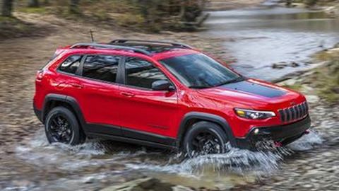 Jeep Cherokee Facelift Ditawarkan dengan Mesin Turbo