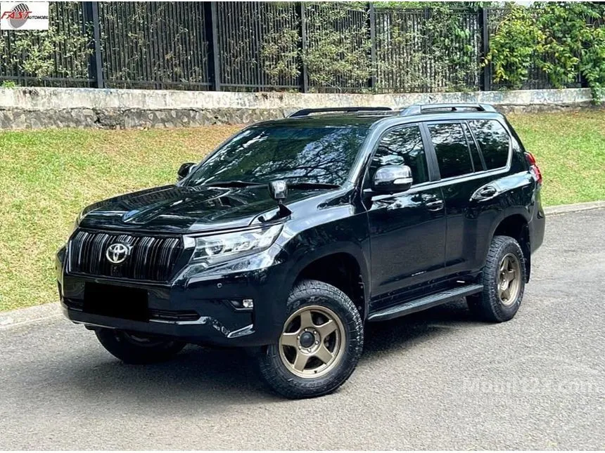 2010 Toyota Land Cruiser Prado TX SUV