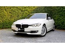 2014 BMW 320i 2.0 F30 (ปี 11-16) Sedan AT