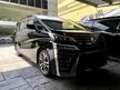 Recon 2019 Toyota Vellfire 2.5 ZG EDI SUNROOF,POWER DOOR,POWER BOOT,LKA,PCS,ACC