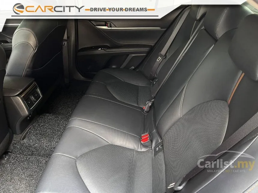 2022 Toyota Camry V Sedan