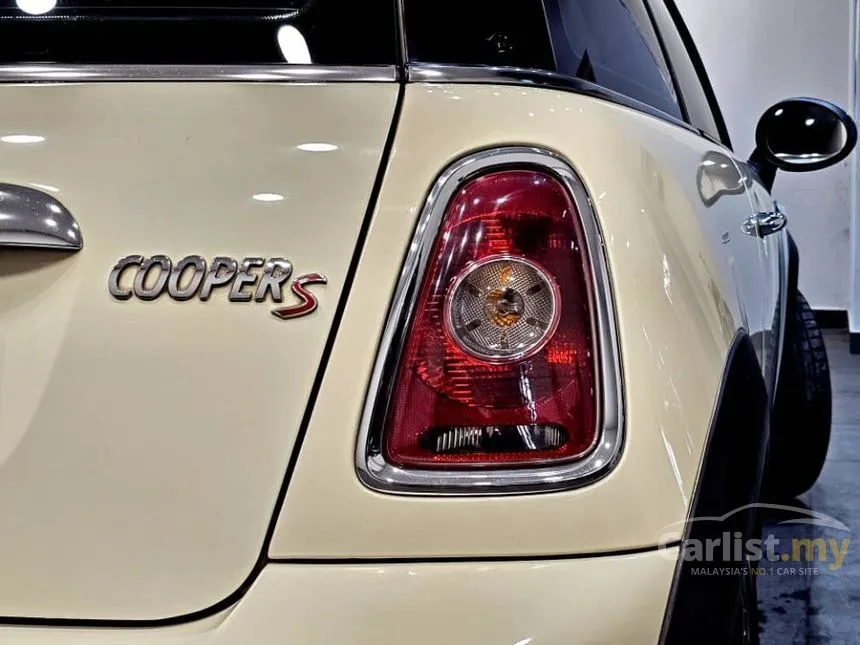 2010 MINI Cooper S Hatchback