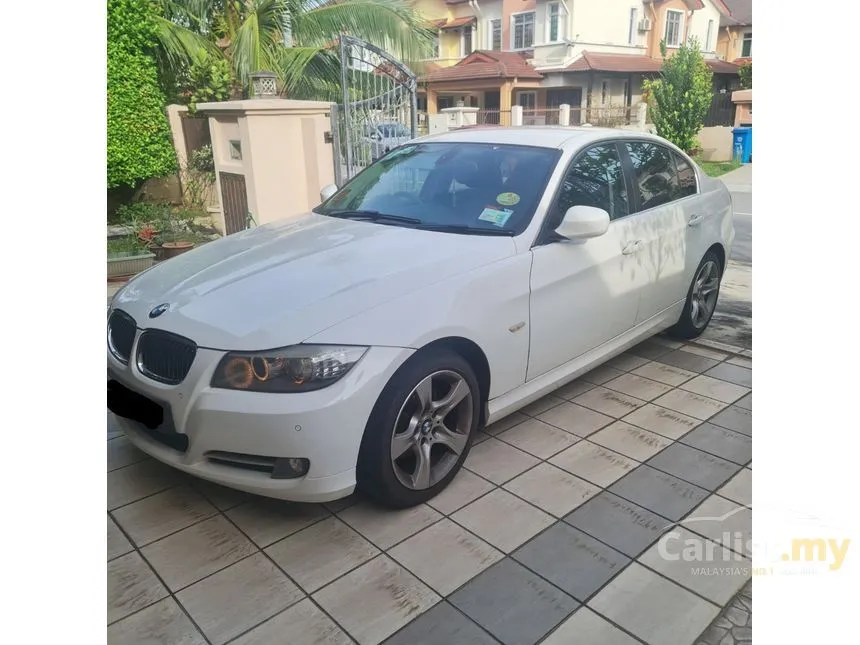 2012 BMW 323i Exclusive Elite Sedan