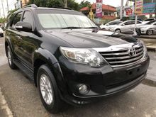 2013 Toyota Fortuner 2.7 (ปี 12-15) V SUV AT