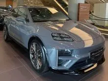2025 Porsche Macan 0.0 Turbo SUV
