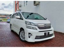 20124Toyota Vellfire 2.4 ZG Sunroof Power Door Power Boot Warranty 1-3 years