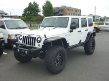 2018 Jeep Wrangler 3.6 Sahara Unlimited Fox 4 Inch Lift Up Kit After Market Exhaust After Market Rim With Spare Tire Unregistered Pre Order