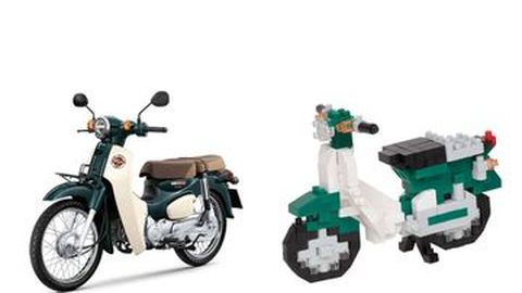 Lucu Banget! Honda Super Cub ini Terbuat dari Ratusan Nanoblock