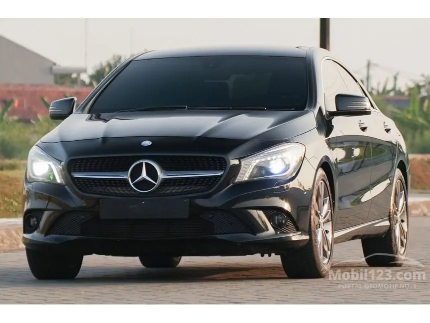 2014 Mercedes-Benz CLA200 Urban Coupe