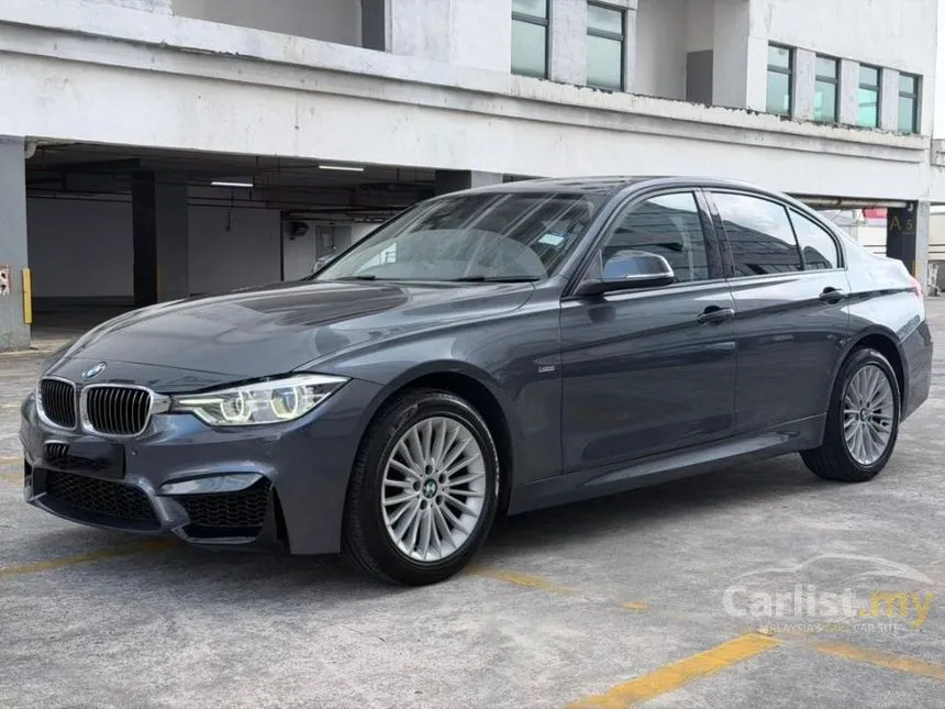 2018 BMW 318i Luxury Sedan