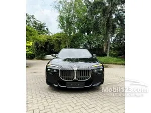 2023 BMW 735i 3.0 M Sport Sedan