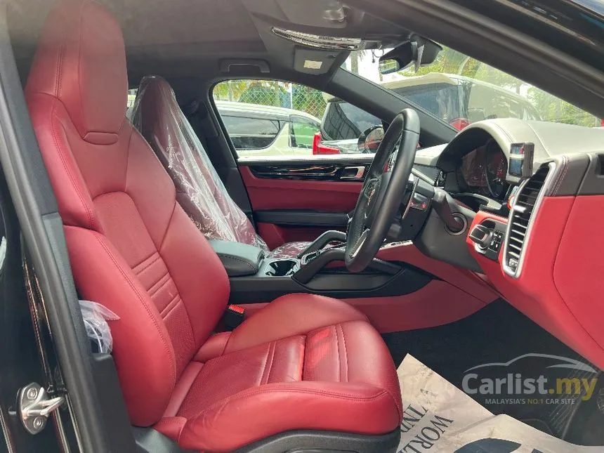 2022 Porsche Cayenne SUV