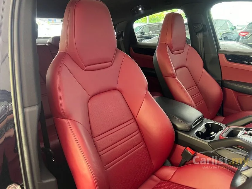 2022 Porsche Cayenne SUV