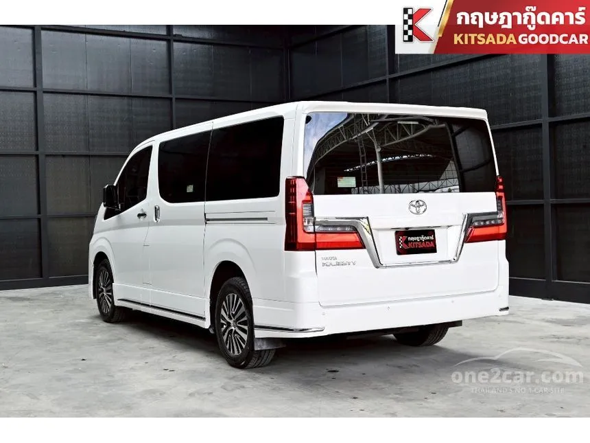 2020 Toyota Majesty Premium Van