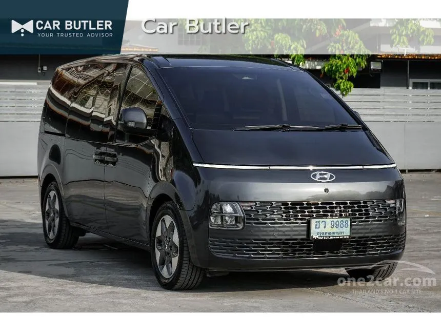 2021 Hyundai Staria SEL Van