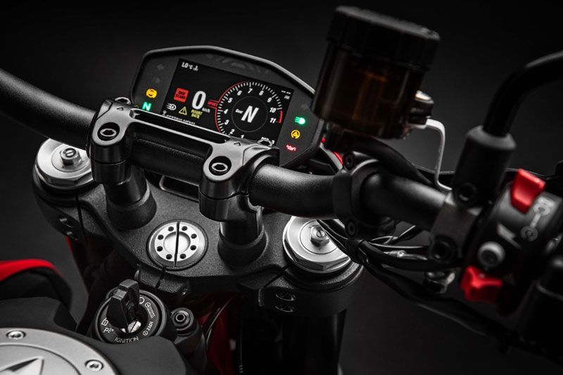 Ducati Hypermotard 950 Tantang Adrenalin Penggunanya 5