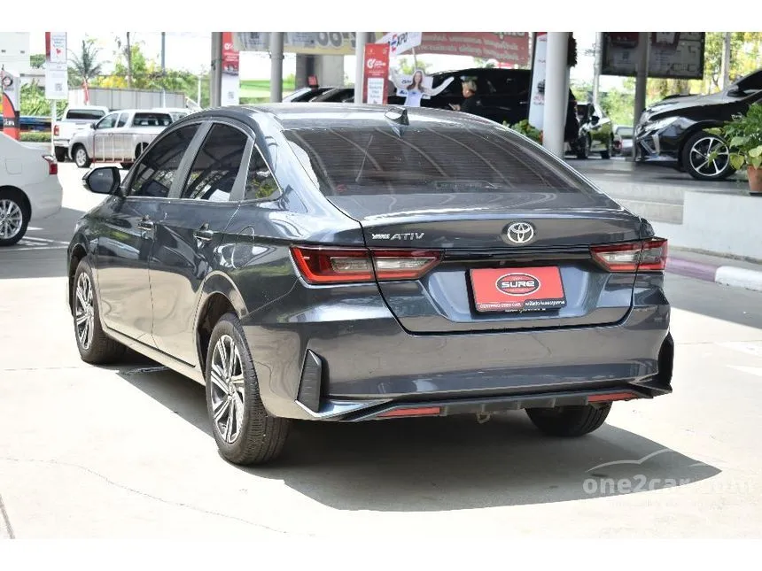 2023 Toyota Yaris Ativ Smart Sedan