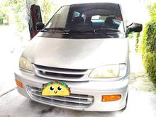 2001 Nissan Serena 1.6 MPV manual