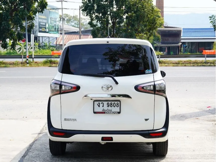 2020 Toyota SIENTA V Wagon