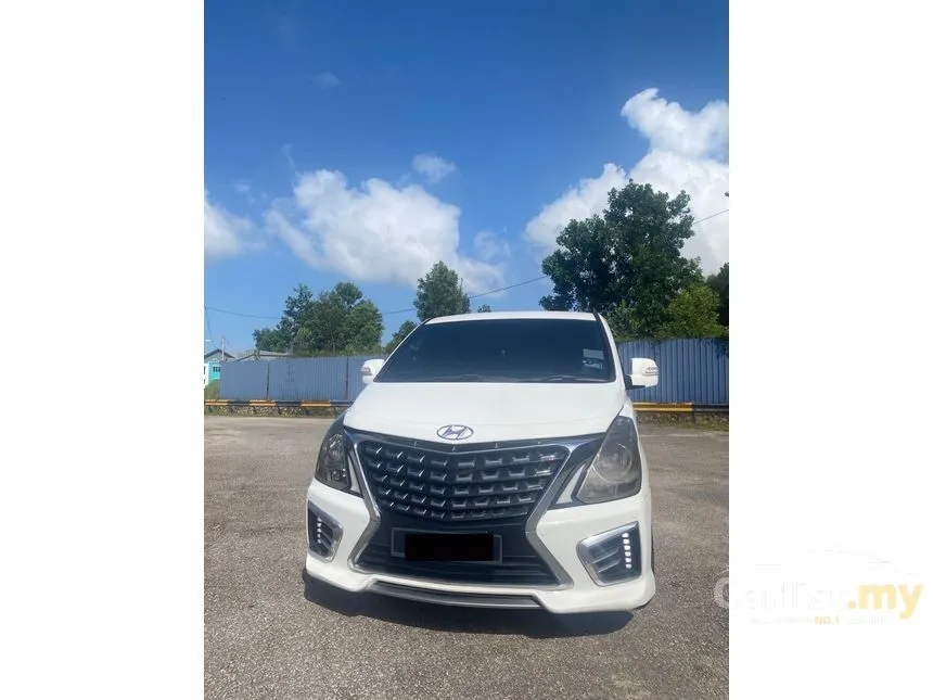 2018 Hyundai Grand Starex Royale MPV