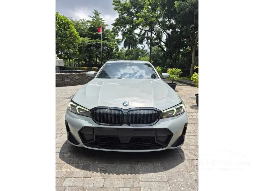 2023 BMW 330i M Sport Pro Sedan