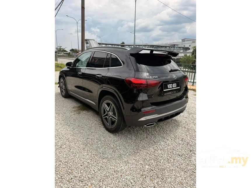 2025 Mercedes-Benz GLA250 4MATIC AMG Line SUV