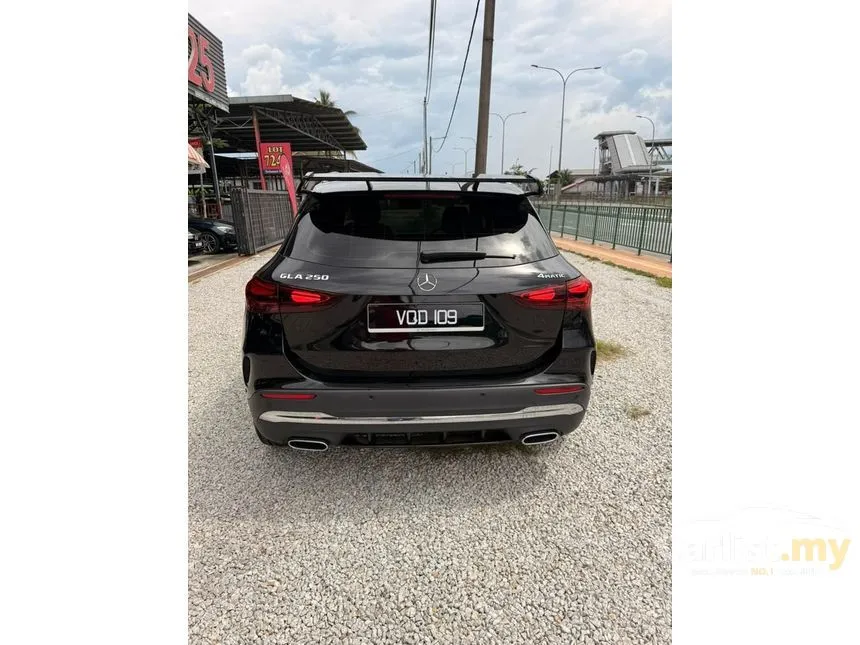 2025 Mercedes-Benz GLA250 4MATIC AMG Line SUV