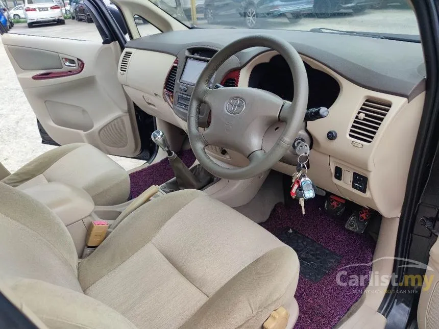 2005 Toyota Innova G MPV