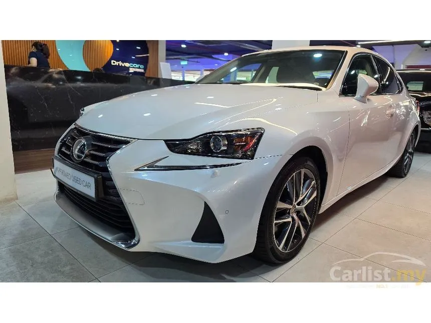 2018 Lexus IS 300 Premium Sedan