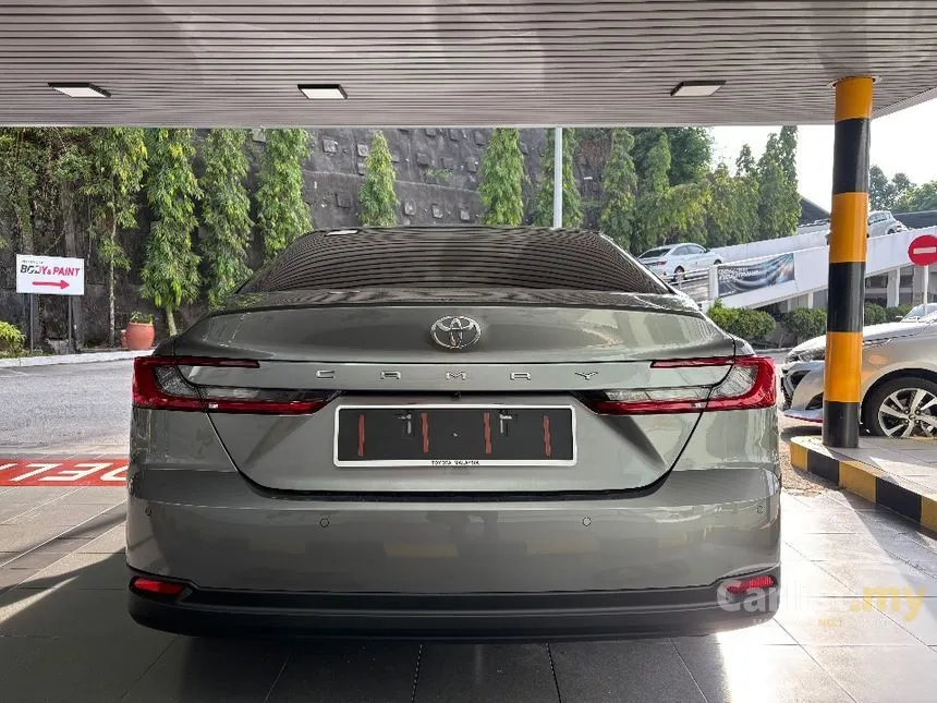2026 Toyota Camry V Sedan