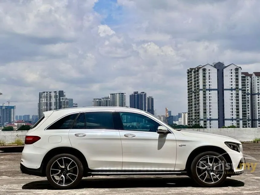 2016 Mercedes-Benz GLC250 4MATIC AMG Line SUV