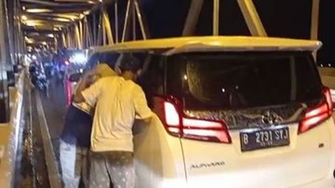 Video Alphard Diisi BBM Eceran karena Habis Bensin, Warganet: Malu-maluin