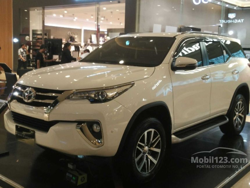 Jual Mobil Toyota Fortuner 2018 VRZ 2.4 di DKI Jakarta 