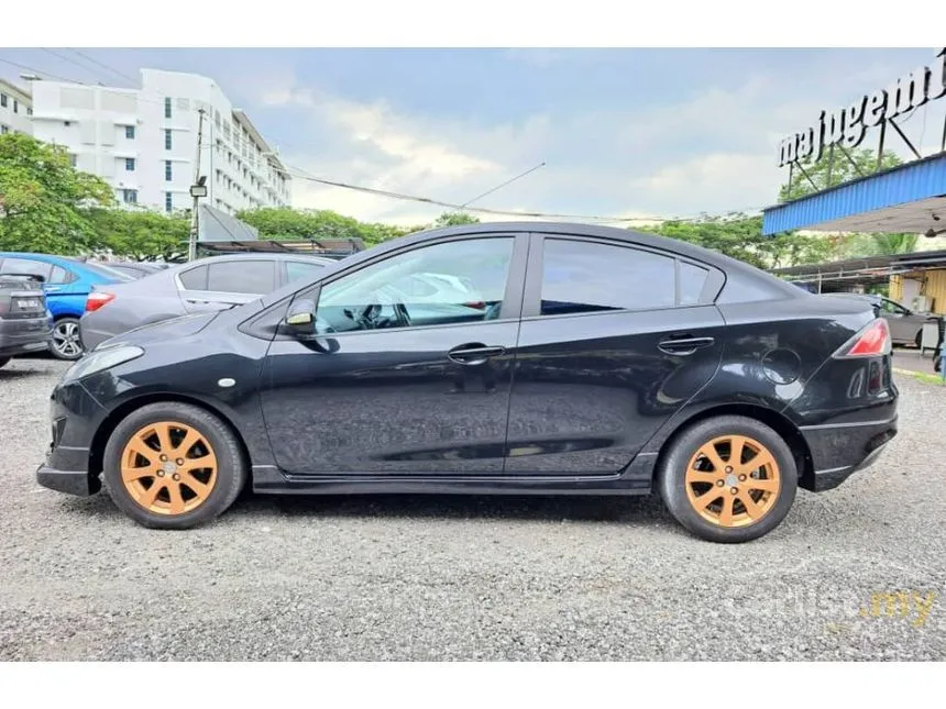 2011 Mazda 2 R Sedan