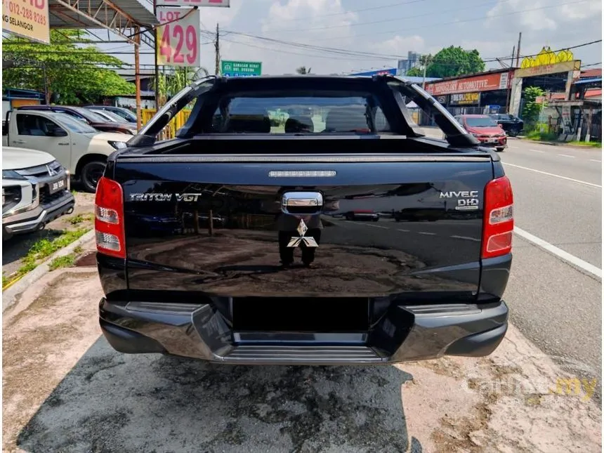 2016 Mitsubishi Triton VGT Dual Cab 4X4 Pickup