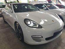 2013 Porsche Panamera 4