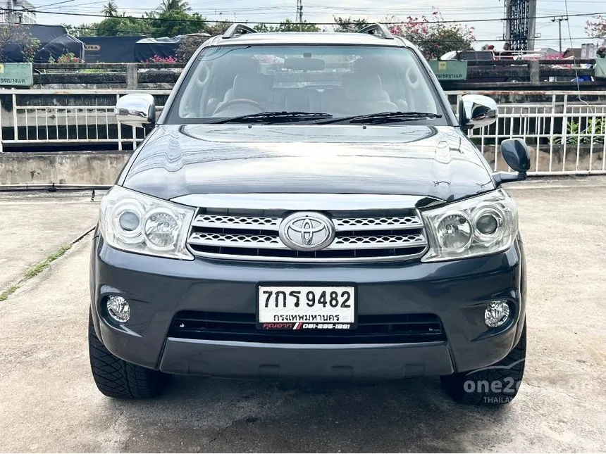 2005 Toyota FORTUNER V SUV