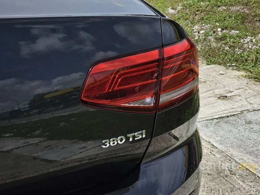 2019 Volkswagen Passat TSI Highline Sedan