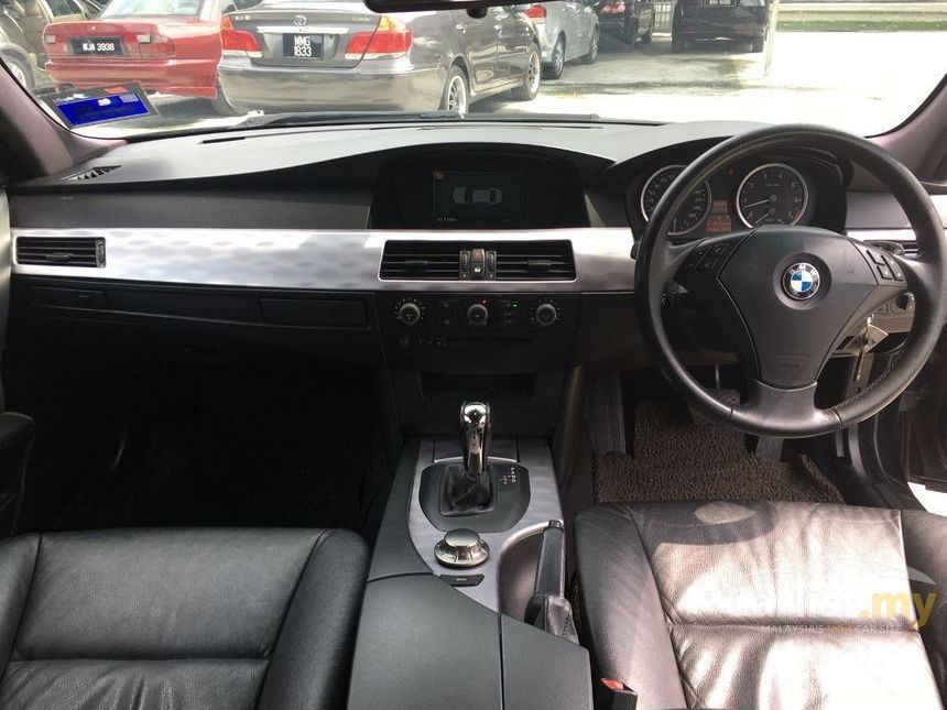 BMW 520i 2004 2.2 in Kuala Lumpur Automatic Sedan Black BMW 520i 2004 2.2 in Kuala Lumpur Automatic Sedan Black