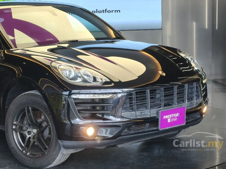 2015 Porsche Macan SUV