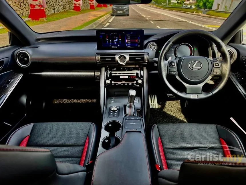 2022 Lexus IS 300 F Sport Sedan