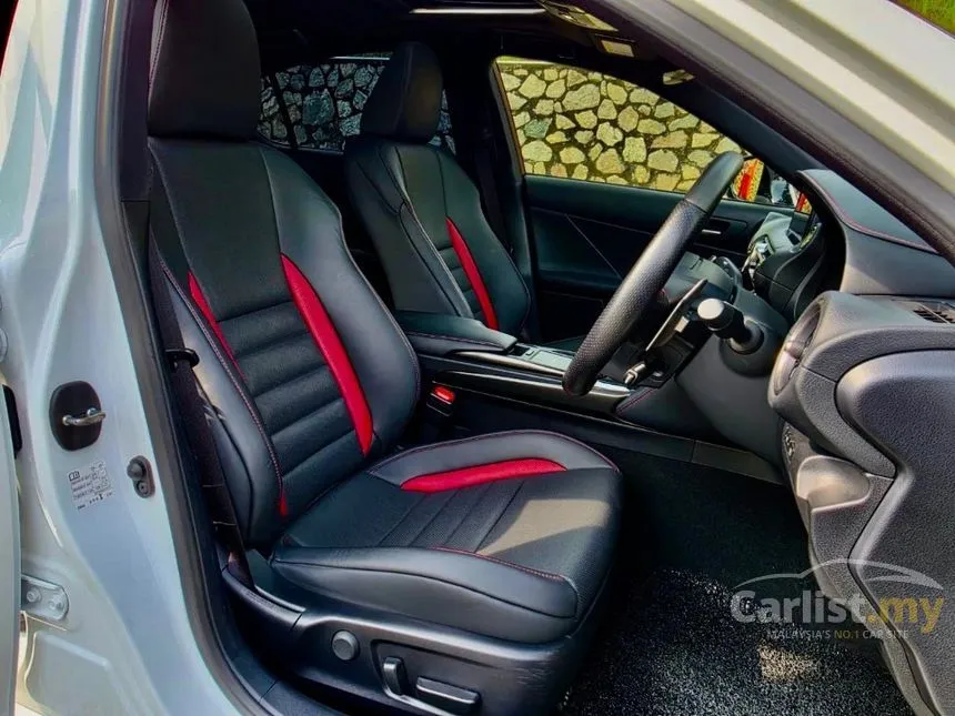 2022 Lexus IS 300 F Sport Sedan