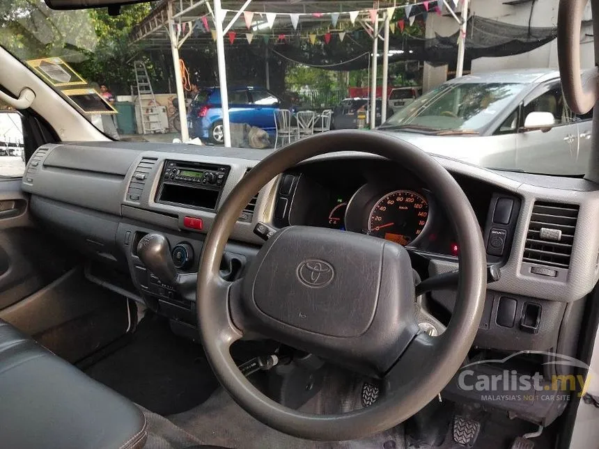 2011 Toyota Hiace Panel Van