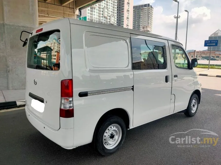 2018 Daihatsu Gran Max Semi Panel Van