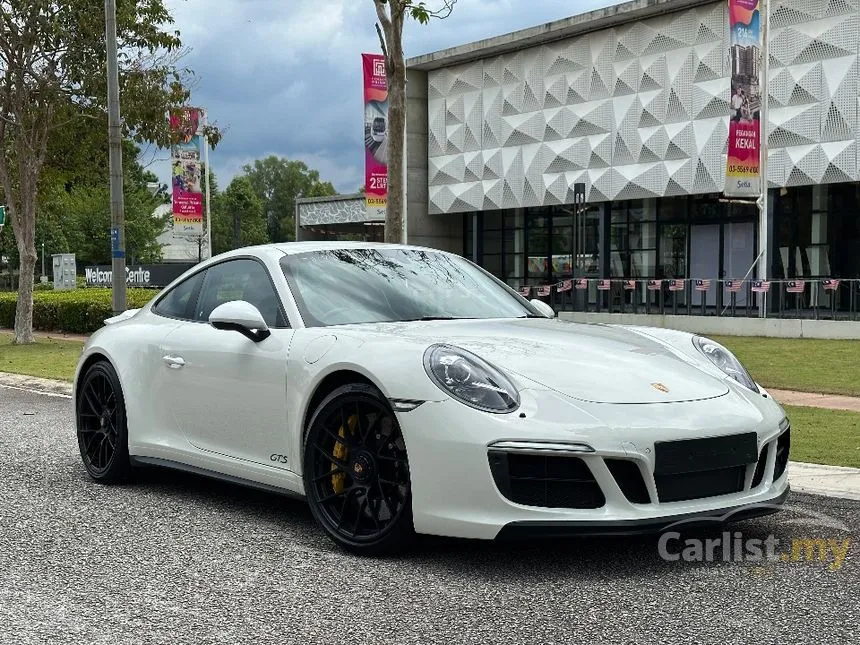 2019 Porsche 911 Carrera GTS Coupe