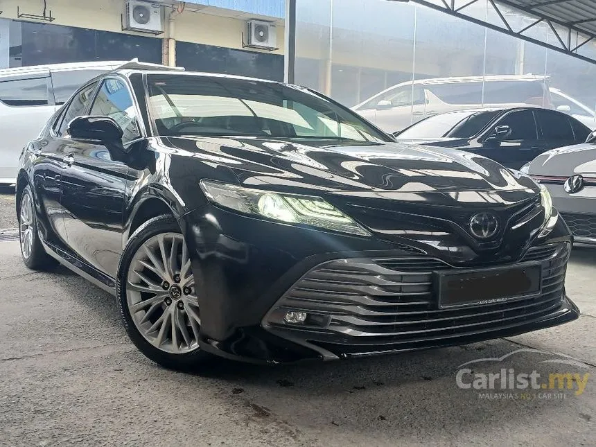 2019 Toyota Camry V Sedan