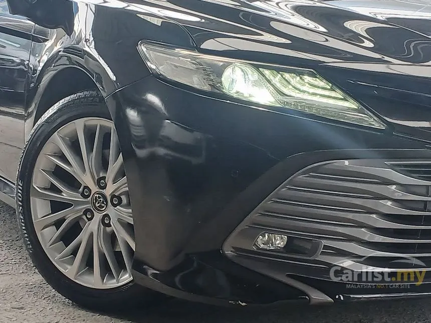 2019 Toyota Camry V Sedan