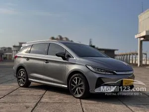 2024 BYD M6 Superior Captain 6-seater MPV